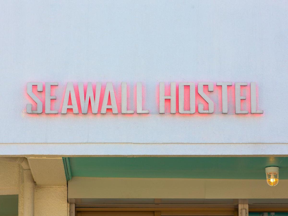 Seawall Hostel Chatan Exterior photo
