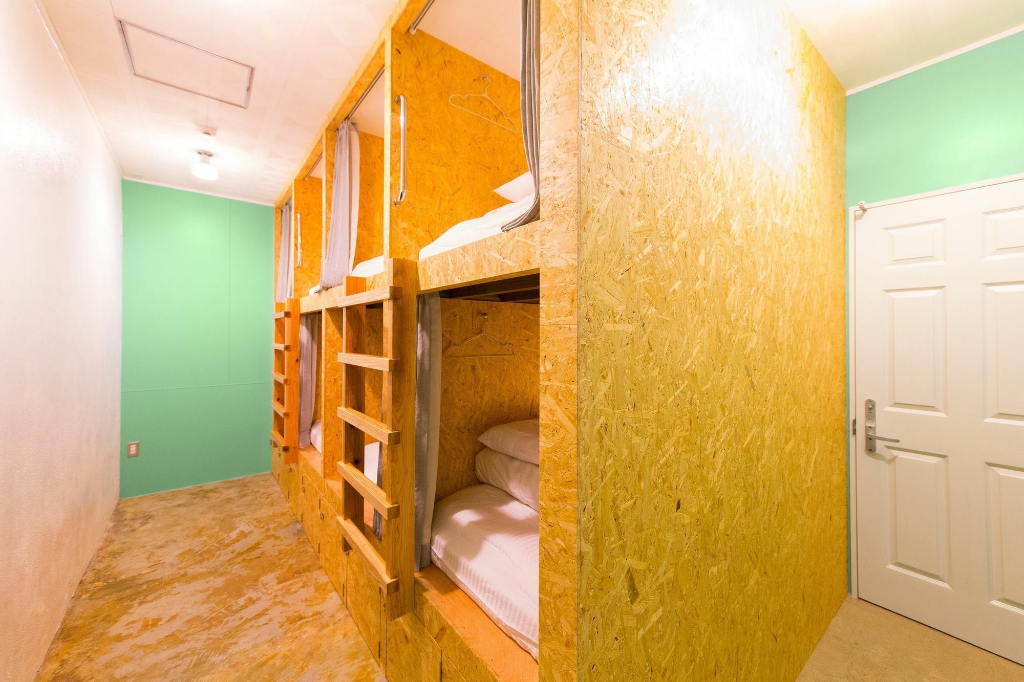 Seawall Hostel Chatan Exterior photo